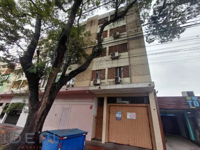 Apartamento com 3 Quartos para alugar, 90m² no Zona 05, Maringá