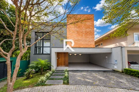 Casa com 3 Quartos para alugar, 295m² no São Braz, Curitiba
