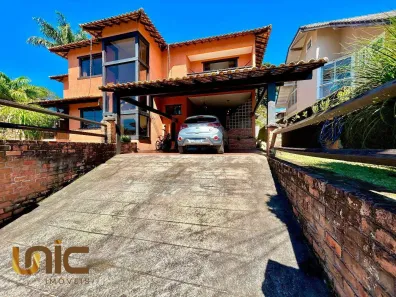 Casa de Condomínio com 5 Quartos à venda, 400m² no Várzea, Teresópolis