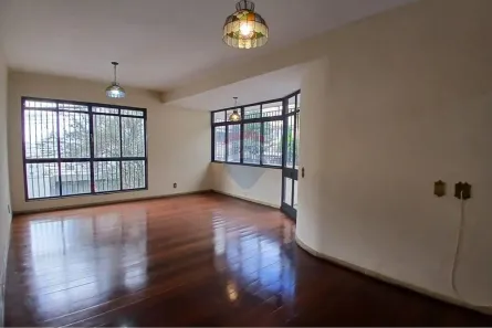Apartamento com 4 Quartos para alugar, 256m² no Santo Antônio, Belo Horizonte