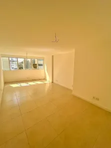 Sala Comercial para alugar, 30m² no Praia da Costa, Vila Velha
