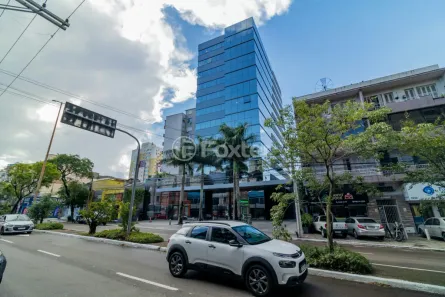 Sala Comercial à venda, 31m² no Floresta, Porto Alegre