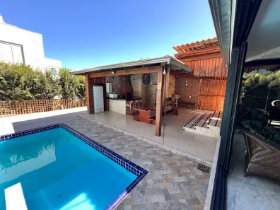 Casa de Condomínio com 4 Quartos para alugar, 380m² no Residencial Aldeia do Vale, Goiânia