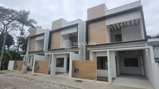 Casa com 3 Quartos à venda, 113m² no Centro, Penha