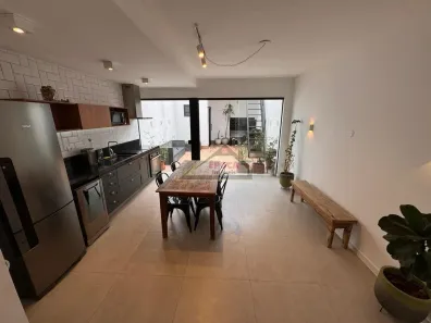 Casa com 2 Quartos para venda ou aluguel, 93m² no Vila São Francisco (Zona Sul), São Paulo