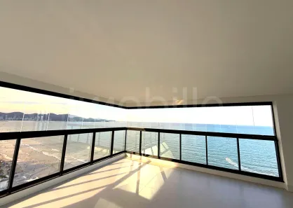 Apartamento com 4 Quartos à venda, 211m² no Meia Praia, Itapema