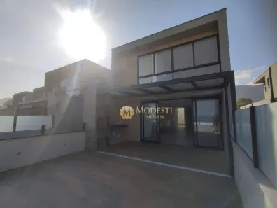 Casa de Condomínio com 4 Quartos à venda, 256m² no Maresias, São Sebastião
