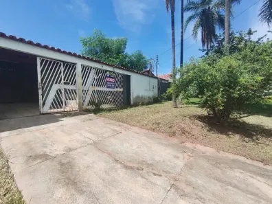 Casa com 3 Quartos à venda, 161m² no Parque das Laranjeiras, Goiânia