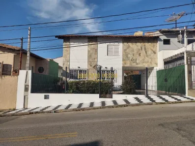 Sobrado com 3 Quartos à venda, 197m² no Vila Lavínia, Mogi das Cruzes