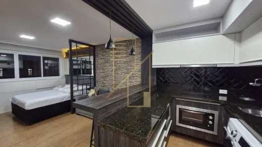 Apartamento com 1 Quarto para alugar, 31m² no Centro, Curitiba
