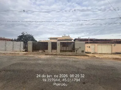 Casa com 2 Quartos à venda, 360m² no Pompéu, Pompéu