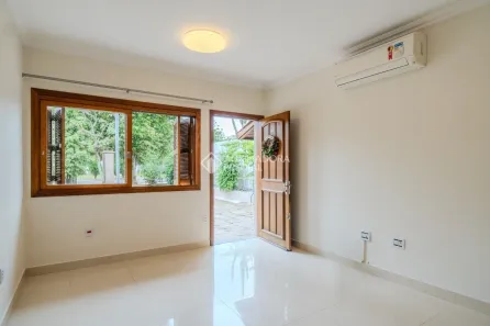 Casa de Condomínio com 3 Quartos à venda, 208m² no Guarujá, Porto Alegre