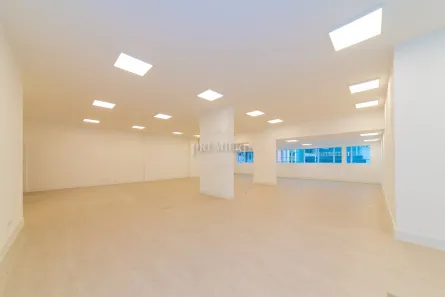 Sala Comercial para alugar, 347m² no Batel, Curitiba