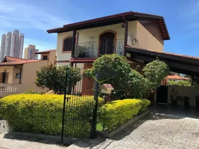 Sobrado com 4 Quartos à venda, 300m² no Parque Santana, Mogi das Cruzes