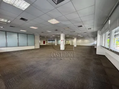 Sala Comercial para alugar, 702m² no Alphaville Industrial, Barueri