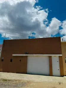 Casa com 3 Quartos para alugar, 200m² no Renato Parente, Sobral
