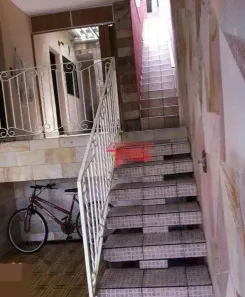 Sobrado com 3 Quartos à venda, 218m² no Vila Palmares, Santo André