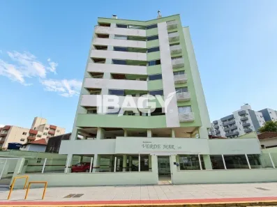 Apartamento com 2 Quartos para alugar, 58m² no Coloninha, Florianópolis