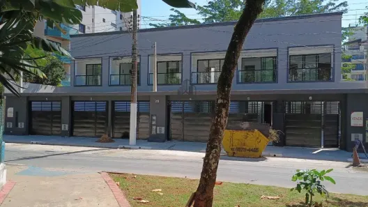 Casa com 2 Quartos à venda, 170m² no Jardim Las Palmas, Guarujá