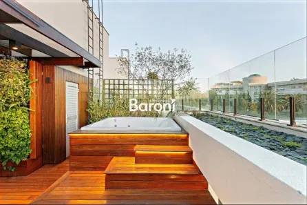 Sobrado com 4 Quartos à venda, 420m² no Jardim Sílvia (Zona Oeste), São Paulo