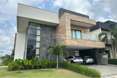 Casa com 5 Quartos para alugar, 400m² no Parque Verde, Belém