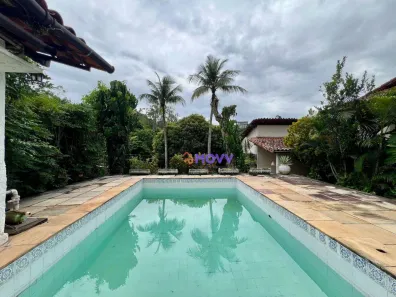 Casa com 3 Quartos à venda, 225m² no Maceió, Niterói