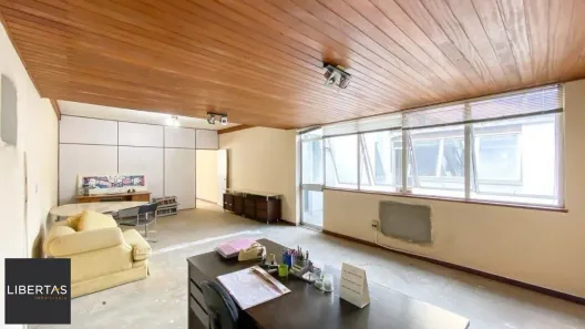 Sala Comercial com 3 Quartos à venda, 182m² no Santa Cecília, Porto Alegre