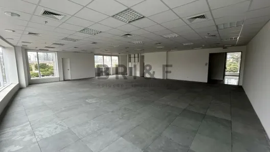 Sala Comercial para alugar, 353m² no Cidade Monções, São Paulo