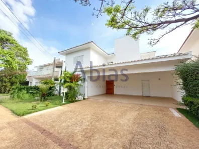 Casa de Condomínio com 3 Quartos para alugar, 270m² no Parque Faber Castell I, São Carlos