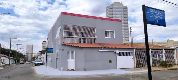 Casa com 5 Quartos à venda, 180m² no Taguatinga Norte, Brasília