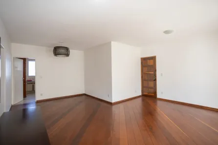 Apartamento com 3 Quartos para alugar, 135m² no Setor Bueno, Goiânia