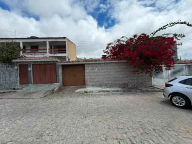 Casa com 2 Quartos para alugar, 100m² no Boa Vista, Caruaru