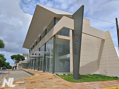 Prédio Comercial à venda, 651m² no Candelária, Natal