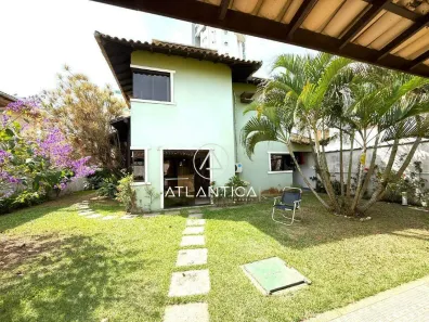 Casa com 3 Quartos à venda, 262m² no Glória, Macaé