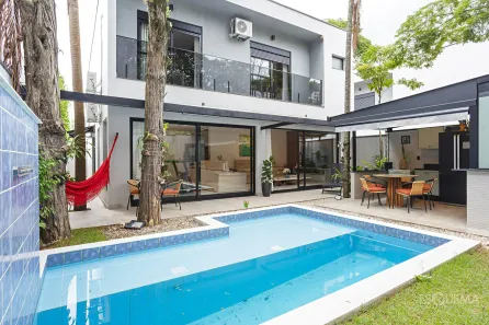 Casa de Condomínio com 4 Quartos à venda, 334m² no Jardim Petrópolis, São Paulo