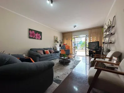 Casa com 5 Quartos à venda, 274m² no Vila Ipojuca, São Paulo