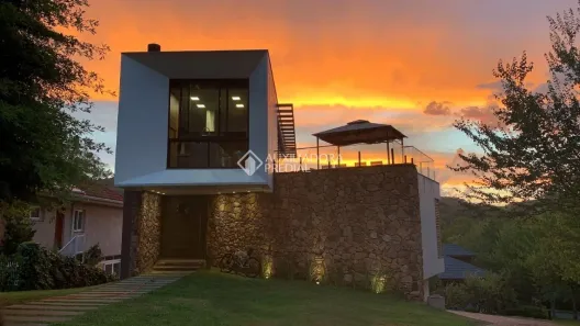 Casa de Condomínio com 4 Quartos à venda, 299m² no Vila Prinstrop, Gramado