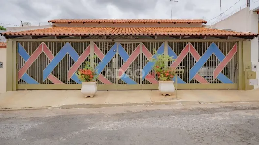 Casa com 3 Quartos à venda, 231m² no Conjunto Fabiana, Goiânia