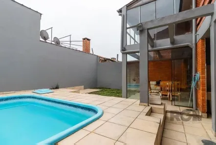 Casa com 5 Quartos à venda, 246m² no Sarandi, Porto Alegre