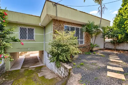 Casa com 5 Quartos para alugar, 172m² no Vila Jardim, Porto Alegre