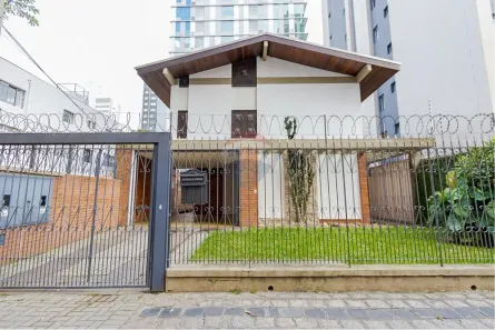 Imóvel Comercial com 5 Quartos para alugar, 447m² no Centro, Curitiba