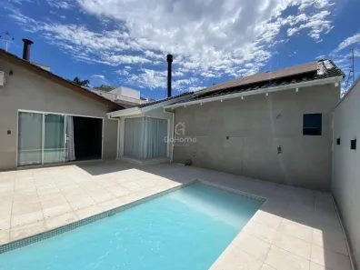 Casa com 3 Quartos à venda, 250m² no Jardim Itália, Chapecó