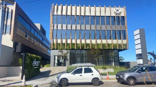 Sala Comercial à venda, 130m² no Campeche, Florianópolis