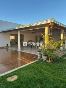 Fazenda/Sítio com 4 Quartos à venda, 195m² no Área Rural de Montes Claros, Montes Claros