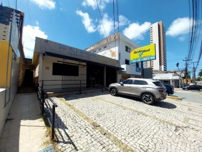 Prédio Comercial com 8 Quartos para alugar, 420m² no Fátima, Fortaleza