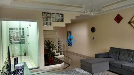 Sobrado com 4 Quartos à venda, 243m² no Parque Jaçatuba, Santo André