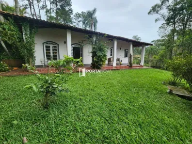 Fazenda/Sítio com 6 Quartos à venda, 438m² no Chácaras Lidia, Embu das Artes