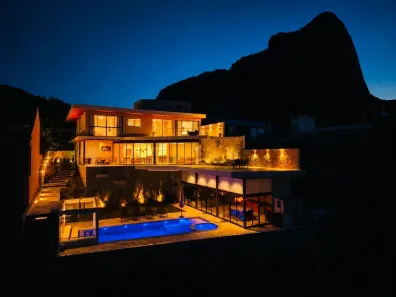 Casa com 9 Quartos à venda, 250m² no Joá, Rio de Janeiro