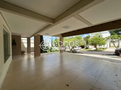 Casa de Condomínio com 4 Quartos à venda, 280m² no Carajás, Uberlândia