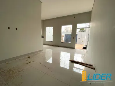 Casa com 3 Quartos à venda, 92m² no Jardim Brasília, Uberlândia